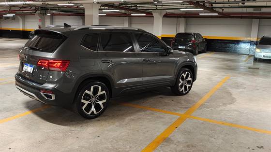 VOLKSWAGEN TAOS 1.4 250 TSI TOTAL FLEX HIGHLINE AUTOMÁTICO VOLKSWAGEN TAOS 1.4 250 TSI TOTAL FLEX HIGHLINE AUTOMÁTICO